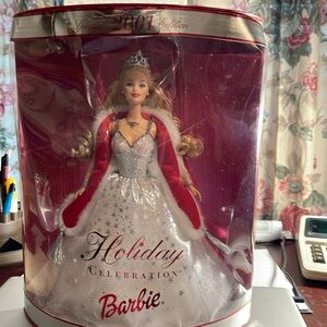 2001 Special Edition Holiday celebration Barbie www